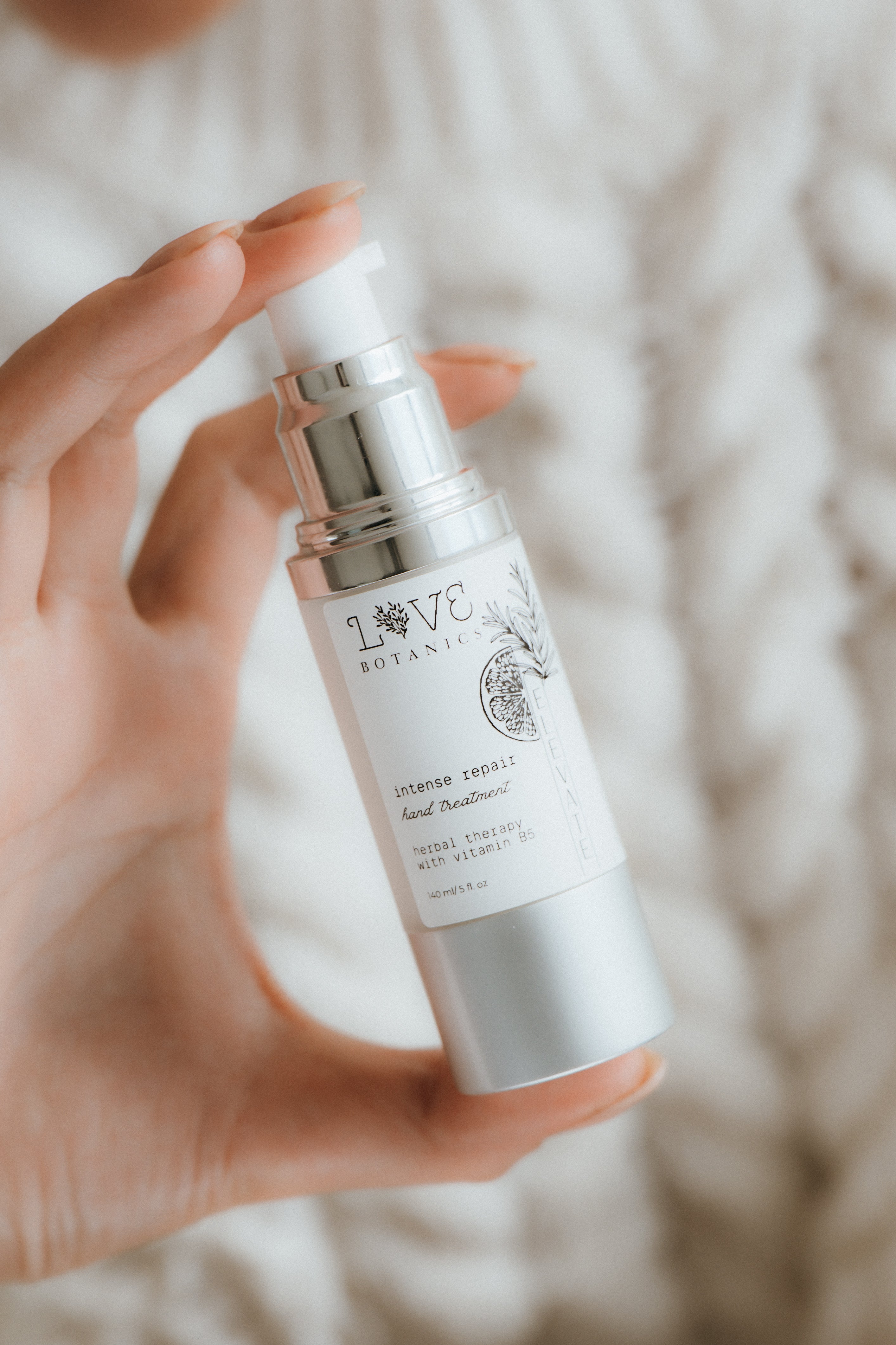 Intense Repair Hand Treatment with B5
